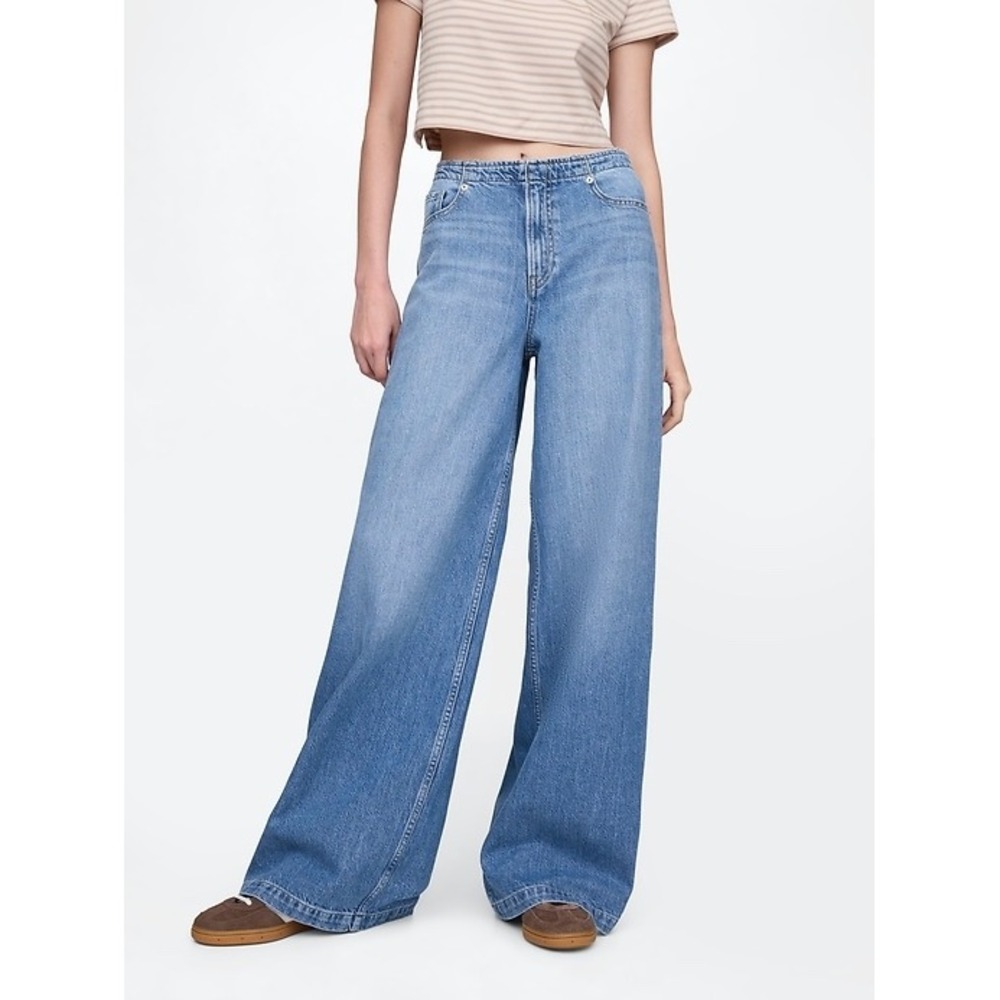 GAP Womens 30R Baggy Jeans Medium‎ Wash Ultrasoft Denim Raw Edge Y2K Casual